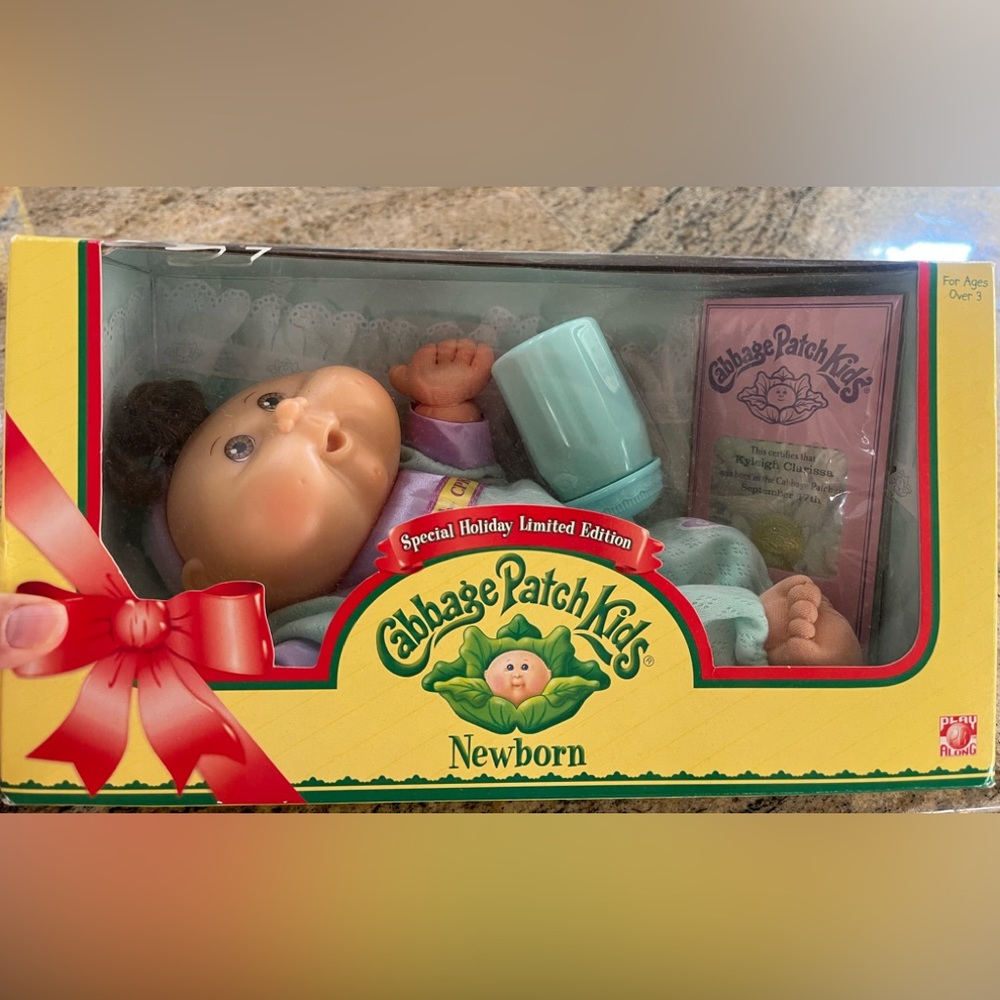 Cabbage Patch Kids Doll Holiday Limited Edition Newborn